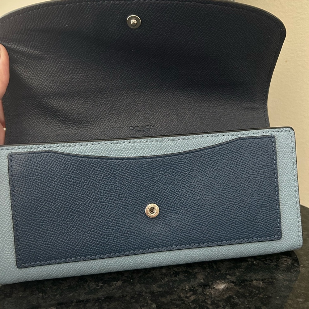 Coach Tricolor Envelope Wallet (Balck, Blue And Teal) Long - Picture 3 of 13
